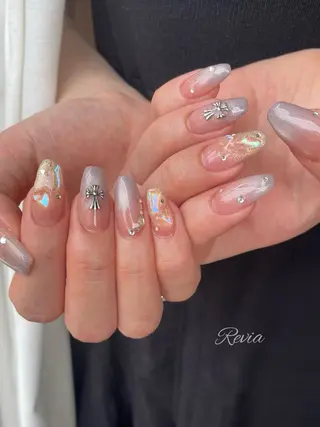 ネイル revia所属・ERI Nailistのネイルデザイン
