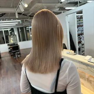 ミディアム カラー ヘアアレンジ グランルッソ所属・岡山× バレイヤージュカラーのヘアスタイル