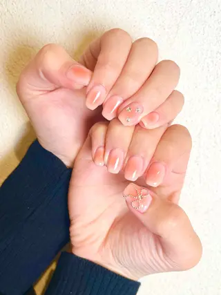 ネイル Salon&School Nail du Marche所属・阿部 美香のネイルデザイン