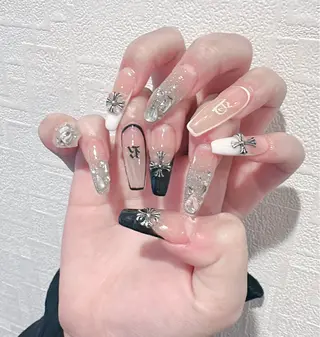 ネイル D-BEAUTY Nailsalonのネイルデザイン