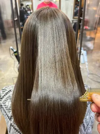 ロング カラー パーマ ヘアアレンジ メンズ キッズ ネイル マツエク・マツパ アイブロウ 髪質改善✨ハツメイ オグ✂️のヘアスタイル