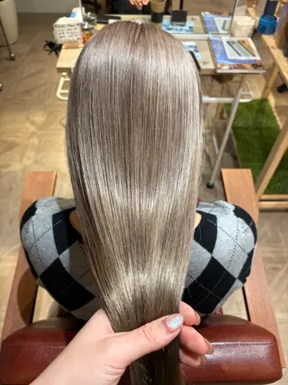 ロング カラー 檜山 知可子のヘアスタイル