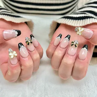 ネイル Nail Studio GOTHAM所属・高円寺駅からすぐ🌈 ネイルGOTHAMのネイルデザイン