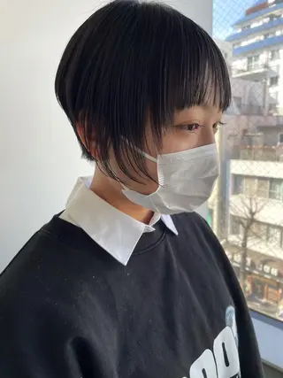 ショート nuu所属・💜ショート💜 ウルフ、ボブ二色亜美のヘアスタイル