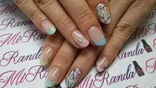 ネイル ショート カラー MiRanda Nail所属・MiRanda 保坂 舞のネイルデザイン