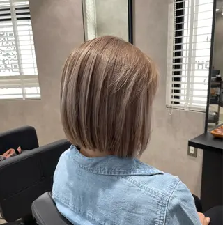 ショート ピンクカラー/ 透明感カラー鈴木海音のヘアスタイル