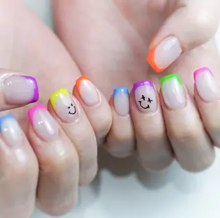 ショート Re nail所属・Re nailのネイルデザイン