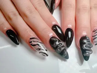 ネイル Nail Salon L'arc所属・💊大阪/心斎橋 moni🧠のネイルデザイン