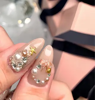 ネイル Emma Jewel所属・Emma Jewel🏛️♡のネイルデザイン