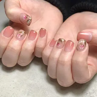 ネイル atelier　FIORITURA所属・FIORITURA aiのネイルデザイン