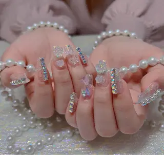 ネイル MOA NAIL所属・MoaNail🫶 Yoshiのネイルデザイン