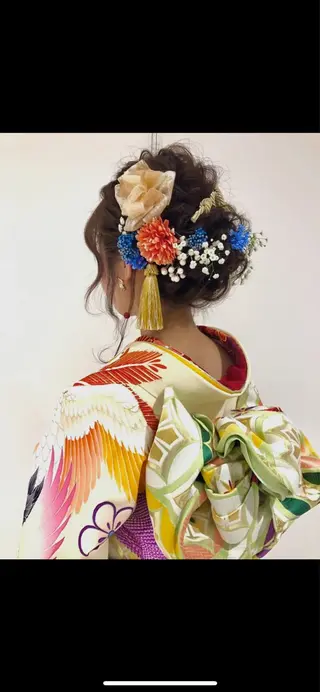 セミロング ヘアアレンジ 青沼夏未/オリーブ/ 寒色カラーのその他イメージ