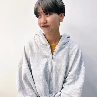 ショート カラー peg.hair所属・ブリーチカラー🫧 森　凪沙のヘアスタイル