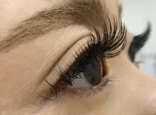 マツエク・マツパ _WHITE 南海難波店のマツエク・マツパデザイン