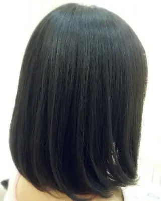 ミディアム カラー 須賀 一美のヘアスタイル