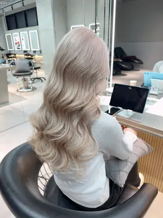 ロング カラー ヘアアレンジ ARIA💎縮毛矯正 ブリーチ💎複雑履歴のヘアスタイル