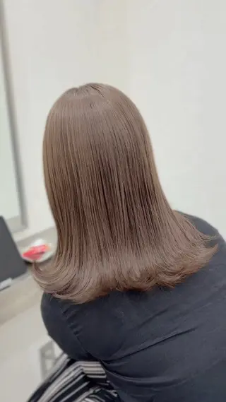 ミディアム カラー パーマ TOMO/ブリーチ 無しオリーブのヘアスタイル