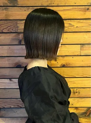 ショート 松浦 萌のヘアスタイル