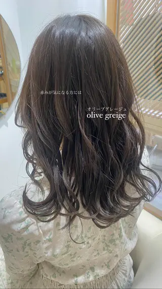 ミディアム カラー 安永 涼のヘアスタイル