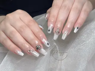 ネイル Maggie Nail🦩のネイルデザイン