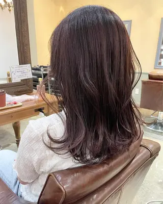 セミロング sherry【シェリー】所属・miho 大国町 柔らかハイトーン💛のヘアスタイル