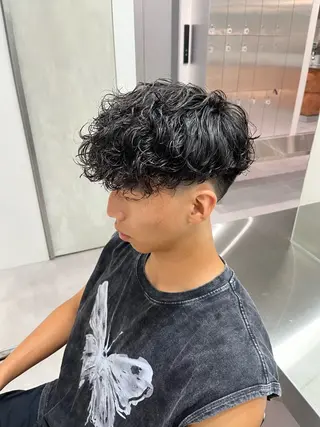 ショート パーマ メンズ soen所属・⚡メンズパーマフ ェードカットTomyのヘアスタイル