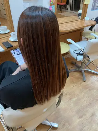 ロング 湯浅 貴子のヘアスタイル