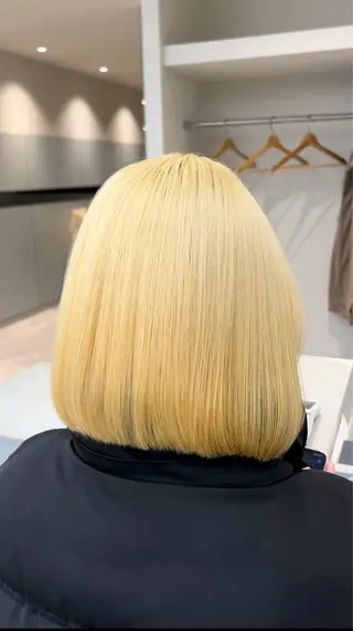 カラー 🦋ブリーチカラー ×ベージュ🦋まなかのヘアスタイル