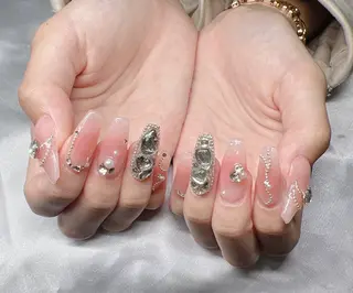 ネイル Lee Nailsのネイルデザイン
