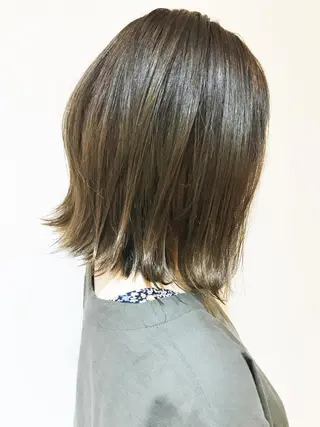 ショート カラー 湯浅 了一のヘアスタイル