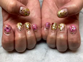 ネイル ネイルリボン 受付スタッフのネイルデザイン