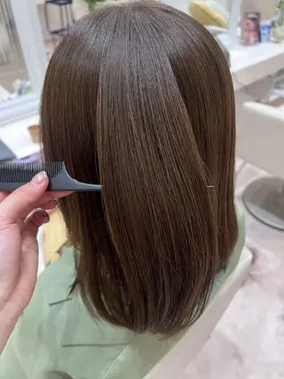 セミロング カラー FEERIE 晴海店 荒木優菜のヘアスタイル