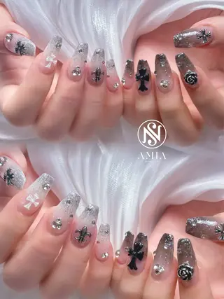 セミロング AMIA BEAUTY SALON所属・🌟AMIA BEAUTY🌟のネイルデザイン