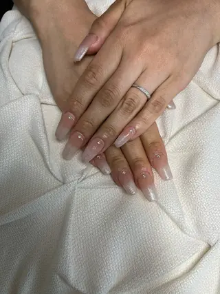 ネイル nail.salon .Reversalのネイルデザイン