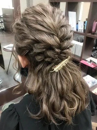 ミディアム セミロング ロング ヘアアレンジ 沢田 瞳のヘアスタイル