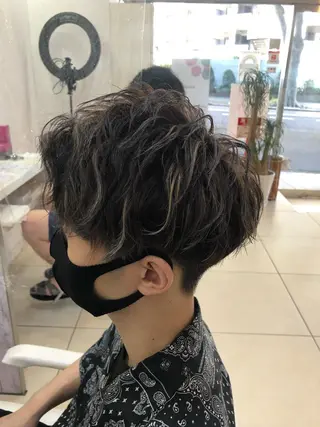 ショート カラー メンズ 髪質改善× ハイライト溝江のヘアスタイル