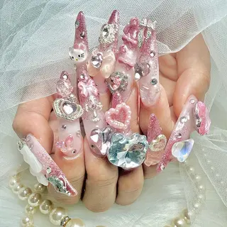 ロング Conjunim MAMI🎀✨のネイルデザイン