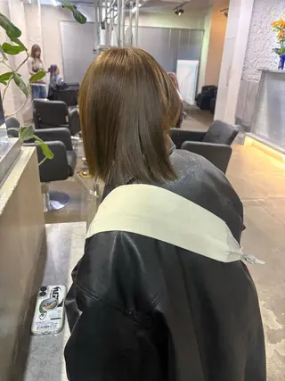 ショート カラー ハイトーン レイヤー🎀meiのヘアスタイル