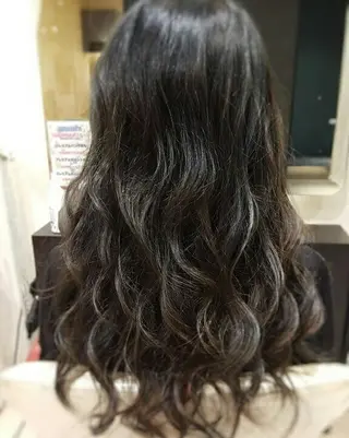 ロング カラー ヘアアレンジ 秋山 幸太のヘアスタイル