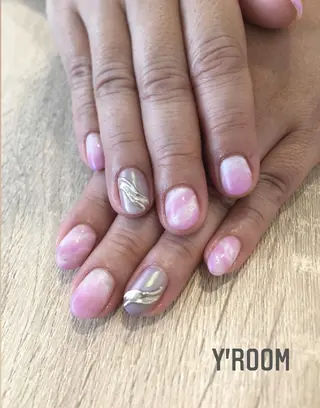 ネイル YUKA （ネイリスト）のネイルデザイン