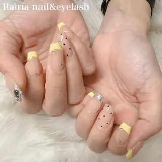 ネイル Rairia   nail所属・屋敷 理奈のネイルデザイン