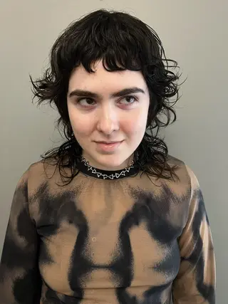 ミディアム カラー パーマ haco＋所属・圧倒的デザイン力 店長🎨RENAのヘアスタイル