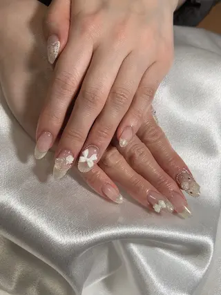 ネイル nail studio Ulu所属・漆崎 茜のネイルデザイン