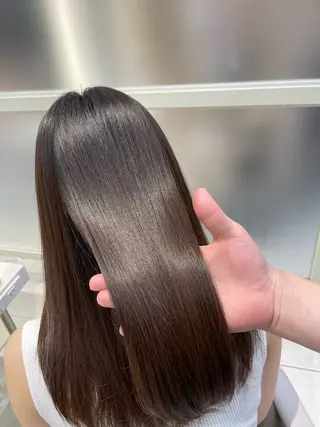 ロング 𝐑𝐞𝐨/透明感 𝐜𝐨𝐥𝐨𝐫のヘアスタイル