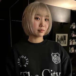 ショート カラー mellow所属・顔周りデザイン/ ハイトーン/多田悠馬のヘアスタイル