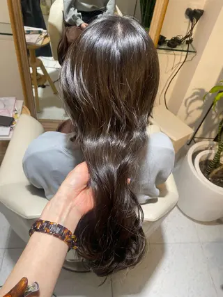ロング カラー 安永 涼のヘアスタイル