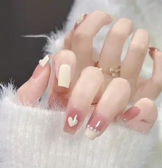 ネイル Dioneネイル リリのネイルデザイン