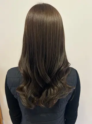 セミロング カラー NATURAL MOMOMIのエステ・リラクイメージ