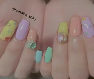 ネイル Spiky とうげ ふうかのネイルデザイン