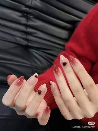 ネイル 高木 維麗絲のネイルデザイン